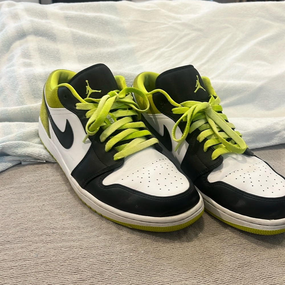Air Jordan 1 Low “Cyber” Size 11.5